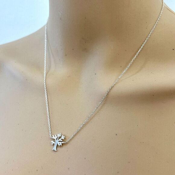 Kohl's Tree of Life Necklace Sterling Silver Charm 1mm Trace Chain 18in Long - Picture 6 of 14